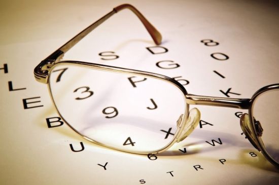 gesundheitszustand-vor-permanent-make-up-behandlung-glaukom
